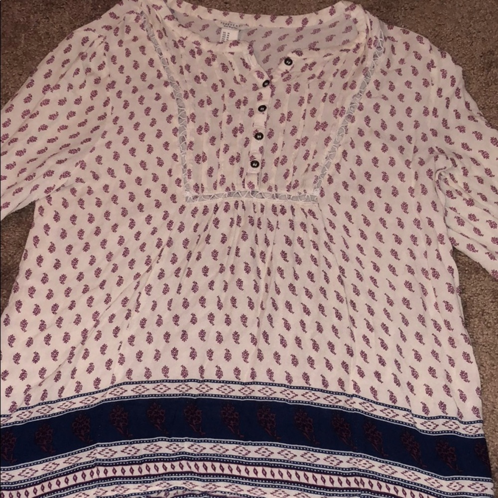 Cute blouse